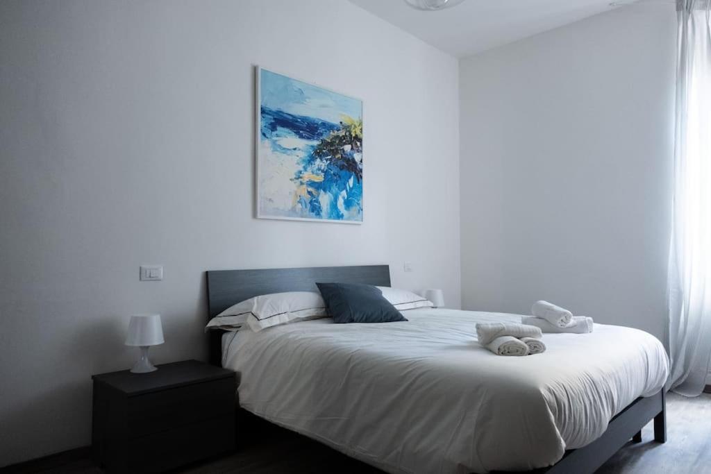 Private Room: The Port Apartment Scirocco Livorno Eksteriør bilde
